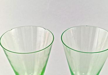 4 Weinkelche Uranglas