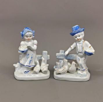 Paar Nippesfiguren Hühner und Gänsejunge/-mädchen
