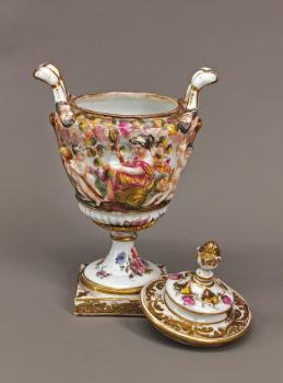 Kleine Amphorenvase Capodimonte