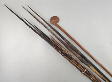 Sperre, Spieße und Keule Afrika
