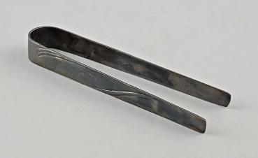 Versilberte Zuckerzange 60er Auflage Reliefdekor Mitte 20 Jh. L11cm