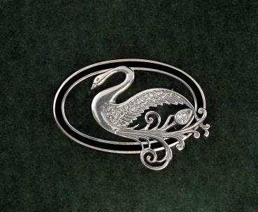 Jugendstil-Brosche Schwan mit Swarovskistein und Onyx