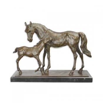 Bronze Pferd Stute mit Fohlen