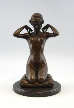 Bronze Jugendstil Frauenakt auf Kissen