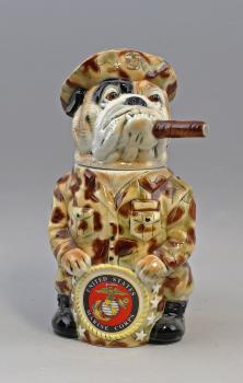 Sammler-Figurenkrug Bulldogge in Tarnuniform