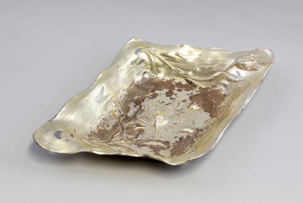 Versilberte Jugendstil-Schale