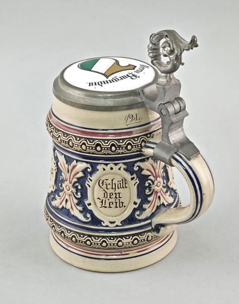 Relief-Vereinsbierkrug