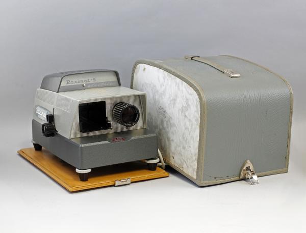 Diaprojektor Braun Paximat electric v. 1958