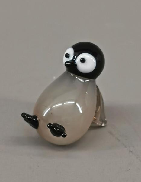 Pinguin rutschend 2cm