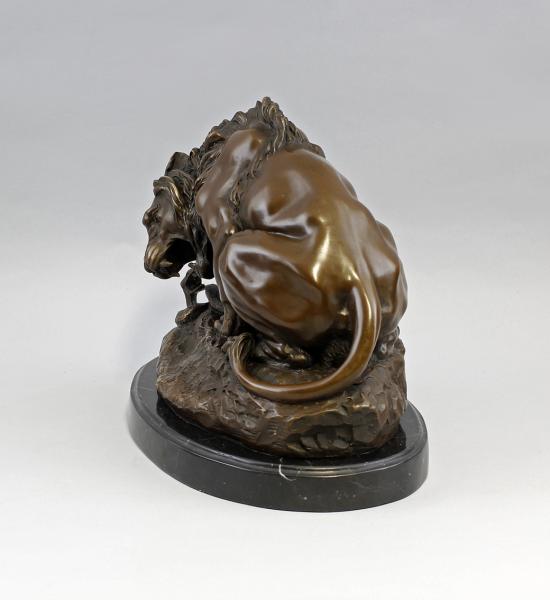 Bronze Barye Löwe und Schlange