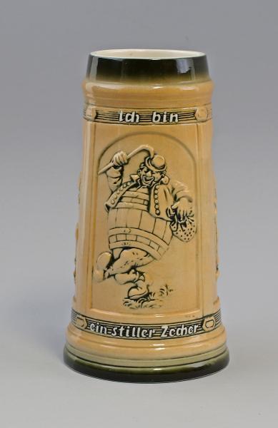 Bierkrug Sitzendorf Trinkszene ZinnDeckel/