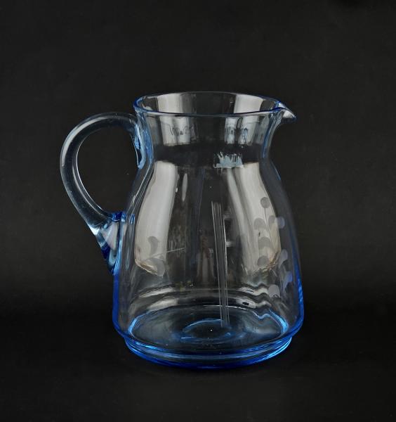 Glaskrug hellblau